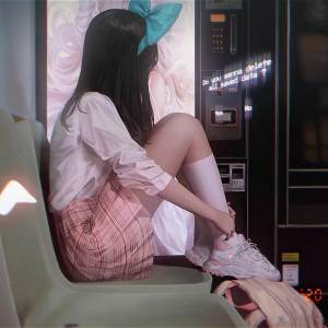 Listen to 心若向阳 (间奏版) song with lyrics from 诗人涵