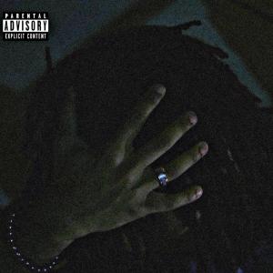 收聽WavyIsland的H u s h (Explicit)歌詞歌曲