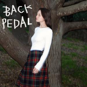 ดาวน์โหลดและฟังเพลง Back Pedal พร้อมเนื้อเพลงจาก valentina cy