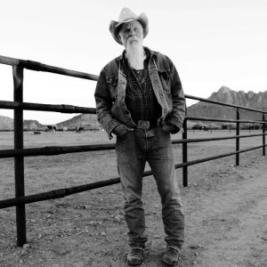 Seasick Steve的專輯Keepin' The Horse Between Me And The Ground