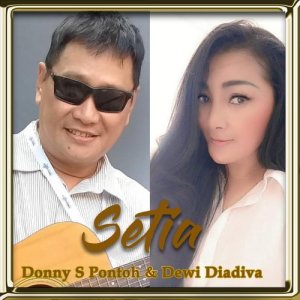 收听Donny S Pontoh的Setia歌词歌曲