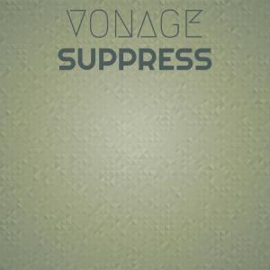 收听Elyn Pepi的Milieu Cacophonic歌词歌曲