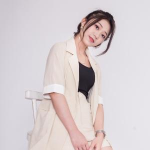 Album 爱上澄海这座城-许琼瑜（潮语歌） from 潮汕鱼儿