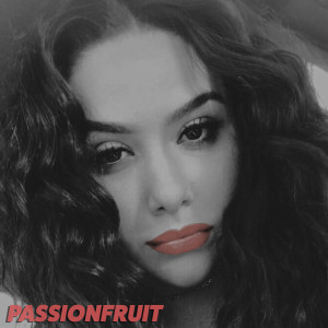 Dengarkan Passionfruit lagu dari Noora dengan lirik