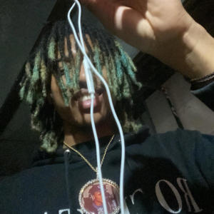 ดาวน์โหลดและฟังเพลง Frieren (Explicit) พร้อมเนื้อเพลงจาก MIK8Y808