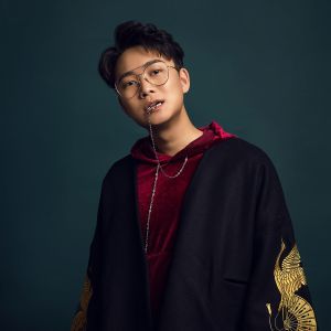 Listen to 攻城 song with lyrics from 李袁杰
