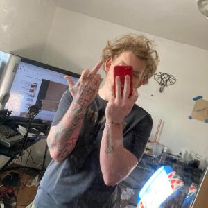 default playlist img