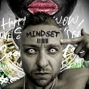 ดาวน์โหลดและฟังเพลง MINDSET (Explicit) พร้อมเนื้อเพลงจาก MedzikMan