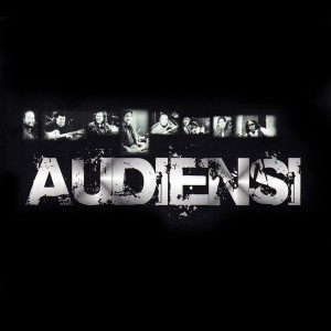 Dengarkan Dua Hati Satu Kasih lagu dari Audiensi Band dengan lirik