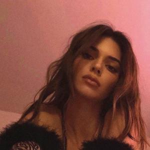 Dengarkan baby by me (slowed + reverb) lagu dari bbygirl dengan lirik