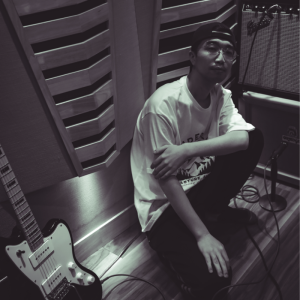 张德泷 ดาวน์โหลดและฟังเพลงฮิตจาก 张德泷