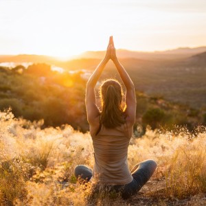 ดาวน์โหลดและฟังเพลง Sinfonía Ambiental Para Concentrarse พร้อมเนื้อเพลงจาก Guía Binaural
