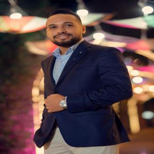 Listen to Ehsasy song with lyrics from Farouk Yahia