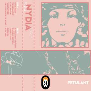 Dengarkan lagu A Fragrant Memory nyanyian Nydia dengan lirik