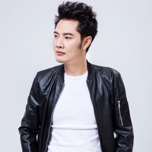 Listen to 钢铁洪流向太阳 (伴奏) song with lyrics from 余润泽