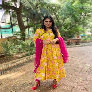 ดาวน์โหลดและฟังเพลง Suna Chacha Suna Chachi พร้อมเนื้อเพลงจาก Omprakash Amrit