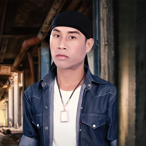 ดาวน์โหลดและฟังเพลง ສາວແຫລ້ບ້ານນາ พร้อมเนื้อเพลงจาก Thongdam Kongduangdy