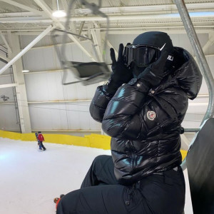 收听Genji的Forget歌词歌曲