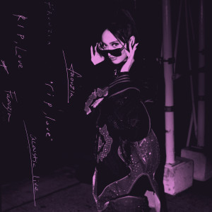 ดาวน์โหลดและฟังเพลง RIP, Love (Acoustic Live) พร้อมเนื้อเพลงจาก Faouzia