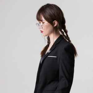 Listen to 渐冷 (磁性女版) song with lyrics from 小匆匆