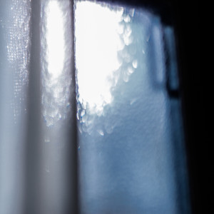 Dengarkan 親不孝 (feat. 知声) lagu dari Go Aoki dengan lirik