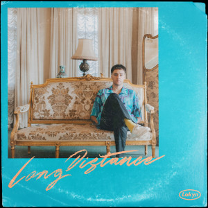 ดาวน์โหลดและฟังเพลง Long Distance พร้อมเนื้อเพลงจาก Lakyn
