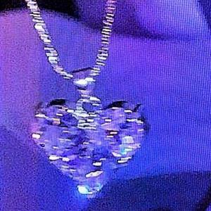 收听Clxbber的Evitemos歌词歌曲