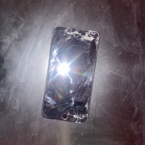 收聽ВЛАЖНОСТЬ的Не смешно歌詞歌曲