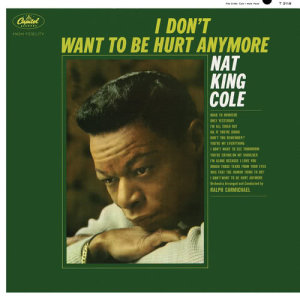 收聽Nat King Cole的You're Crying On My Shoulder歌詞歌曲