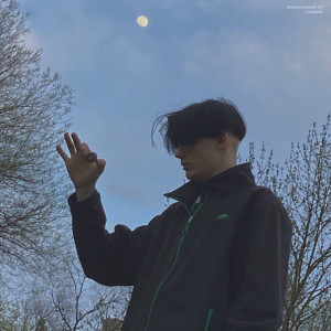 Dengarkan lagu Akasuna Freestyle 221 (Explicit) nyanyian youngkekc dengan lirik