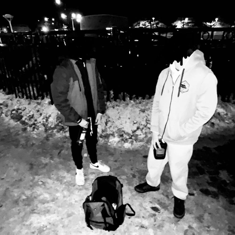 Stick the paper (feat. ROCKY$) (Explicit)