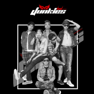 ดาวน์โหลดและฟังเพลง G Rock N Roll Master.wav พร้อมเนื้อเพลงจาก Junkies Band