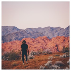 ดาวน์โหลดและฟังเพลง World In My Hands (Explicit) พร้อมเนื้อเพลงจาก Saba