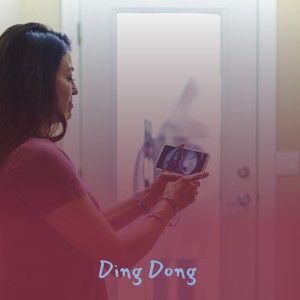 收听The McGuire Sisters的Ding Dong歌词歌曲