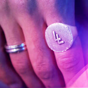 ดาวน์โหลดและฟังเพลง Mó  Fita พร้อมเนื้อเพลงจาก Sello Supply