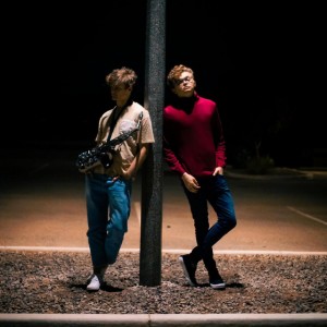 ดาวน์โหลดและฟังเพลง Give a Little พร้อมเนื้อเพลงจาก Legrand