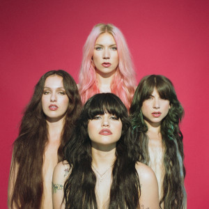 ดาวน์โหลดและฟังเพลง Music With Your Dad พร้อมเนื้อเพลงจาก Nasty Cherry