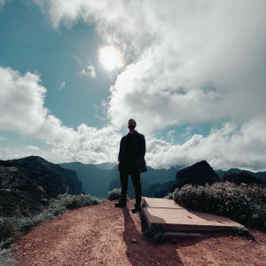 MICHAEL AIMES的专辑Cost of Dreams (Explicit)