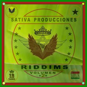 Listen to De Vuelta(feat. David Fendah) song with lyrics from Sativa Producciones