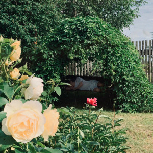 Listen to Good Morning (Explicit) song with lyrics from whiteback