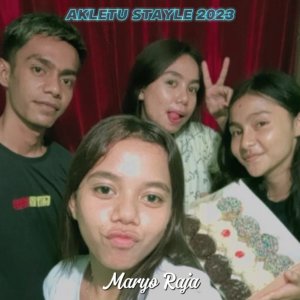 Listen to ORANG PU KANCINGAN (Explicit) song with lyrics from MARYO RAJA