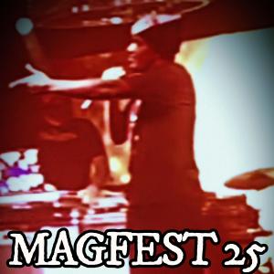 收聽J Cae的Rise Up (Super Smash Bros) (feat. GxG Wolf) (Live)歌詞歌曲