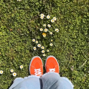 ดาวน์โหลดและฟังเพลง The Banker พร้อมเนื้อเพลงจาก Fets Luck