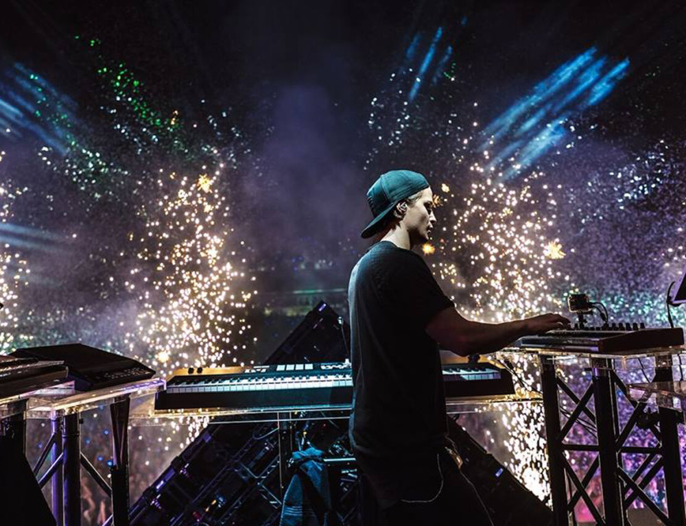 default column 1205x682 img