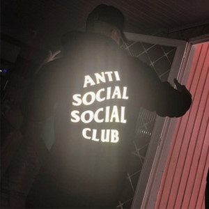 ดาวน์โหลดและฟังเพลง Dramin (Explicit) พร้อมเนื้อเพลงจาก Martx