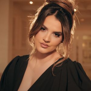 Listen to Me lot e mallkova song with lyrics from Ardiana Dili