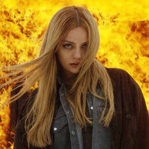 ดาวน์โหลดและฟังเพลง Intro พร้อมเนื้อเพลงจาก Katerina