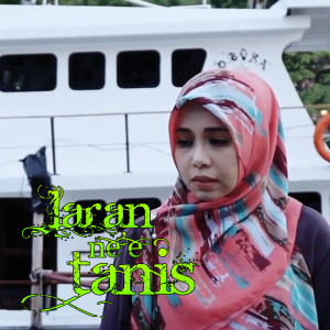 ดาวน์โหลดและฟังเพลง Laran Ne'E Tanis พร้อมเนื้อเพลงจาก Vanny Vabiola