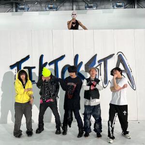 อัลบัม TIKTOKSTA (feat. 200 (Eback), k4ton, Yuleum, Kang Hyuk & STB) [Remix] [Explicit] ศิลปิน Molly Yam