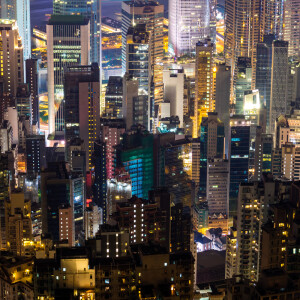 收聽Leeloo的Hong Kong歌詞歌曲